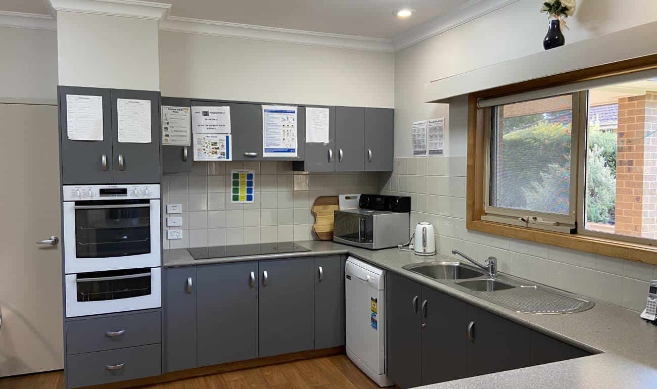 Image: Accommodation Vacancy -  Ardgower Road, Noble Park - Spacious kitchen with appliances